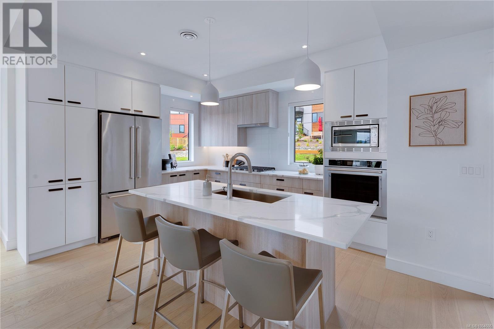 9 4253 Dieppe Rd, Saanich