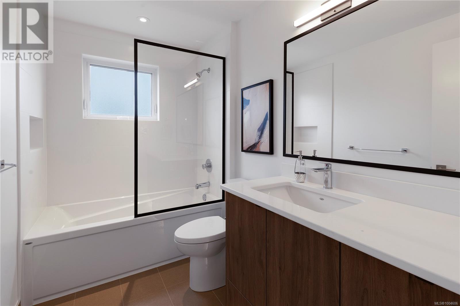 9 4253 Dieppe Rd, Saanich