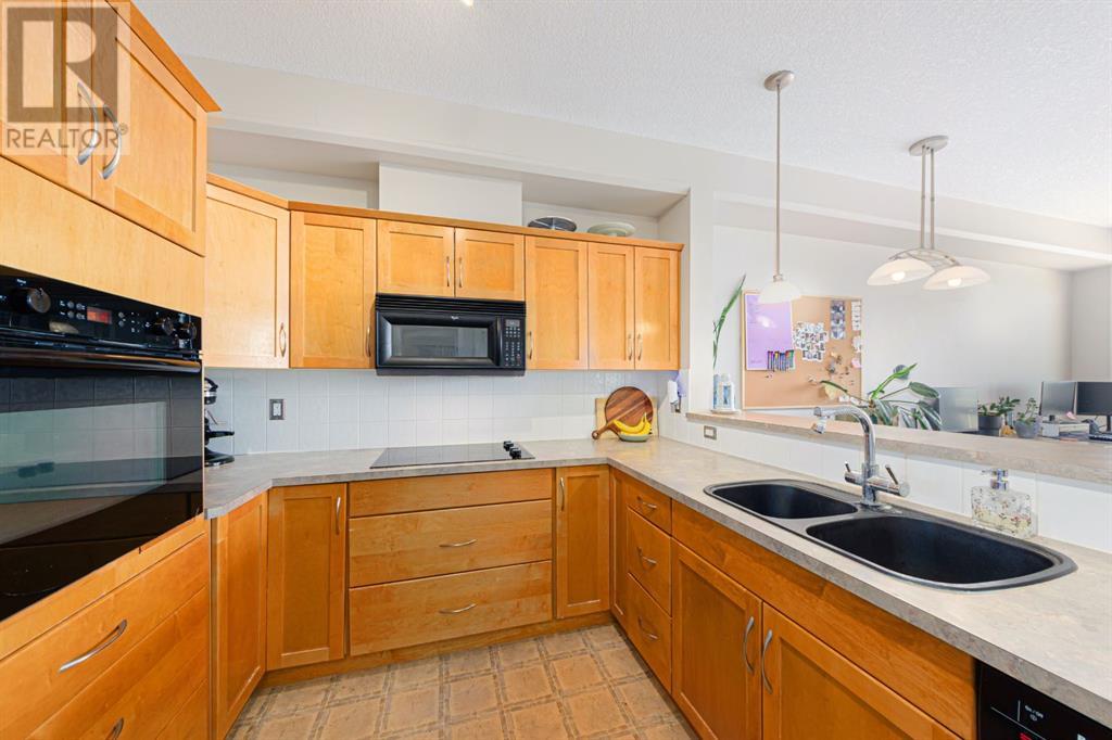 410, 3111 34 Avenue NW, Calgary, Alberta
