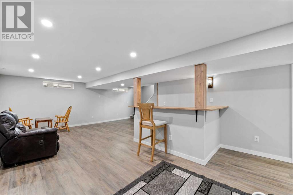 249 Acadia Drive SE, Calgary, Alberta