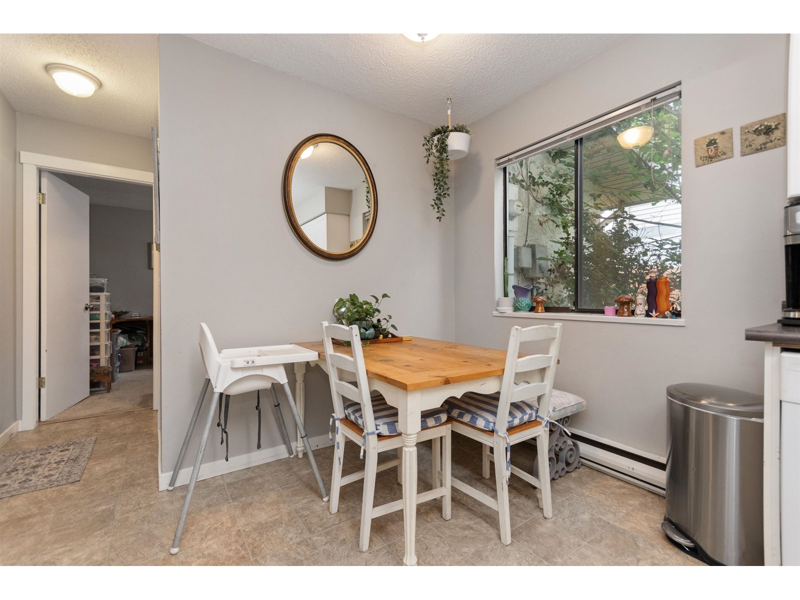 Photo 12 of 8930 Walters Street Chilliwack Proper South, Chilliwack BC