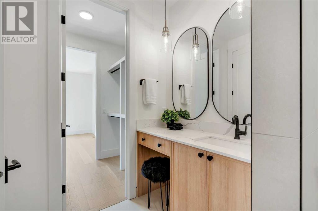 Single Family House for Sale in   Avenue NW West Hillhurst Calgary 