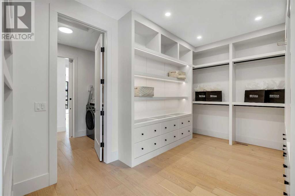 Single Family House for Sale in   Avenue NW West Hillhurst Calgary 