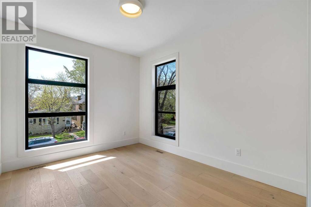 Single Family House for Sale in   Avenue NW West Hillhurst Calgary 