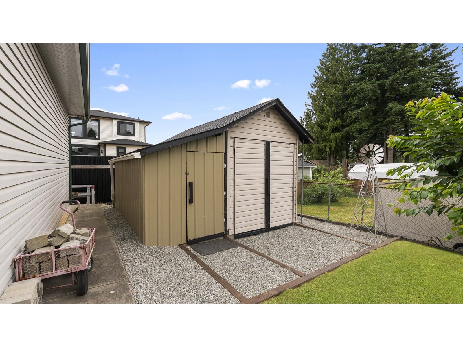 Photo 24 of 31573 Lombard Avenue, Abbotsford BC