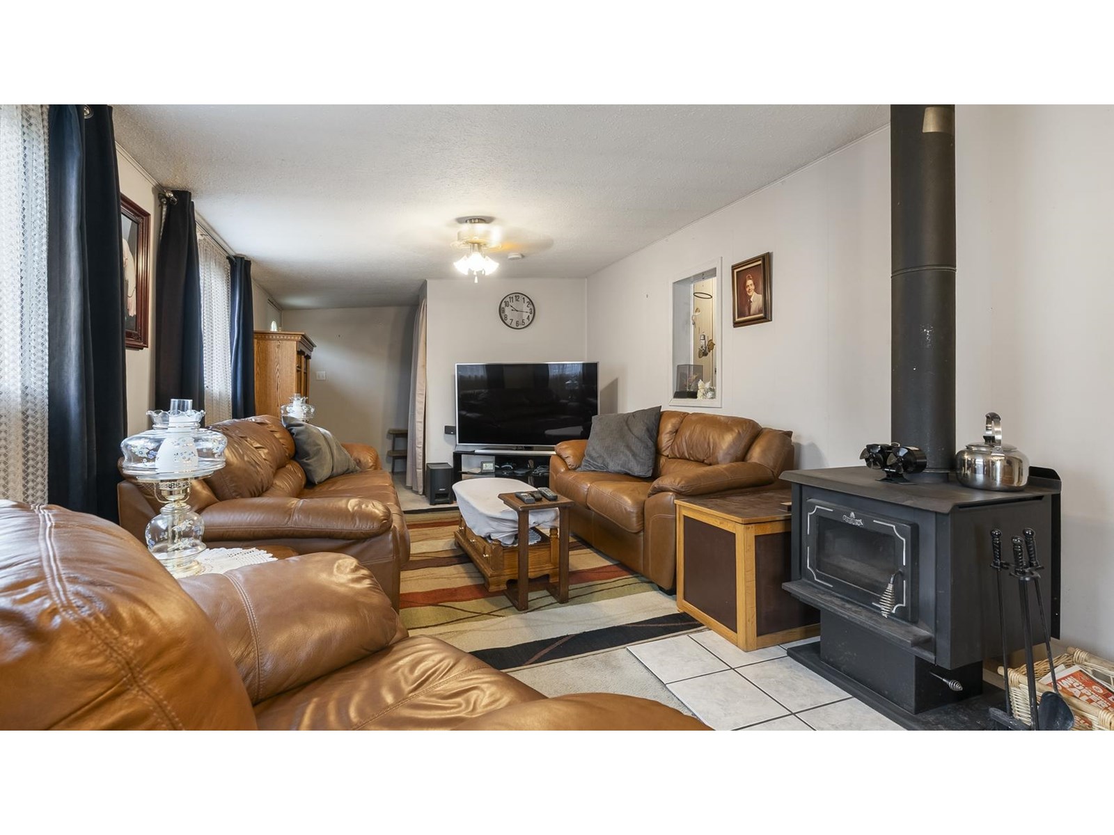 Photo 4 of 31573 Lombard Avenue, Abbotsford BC