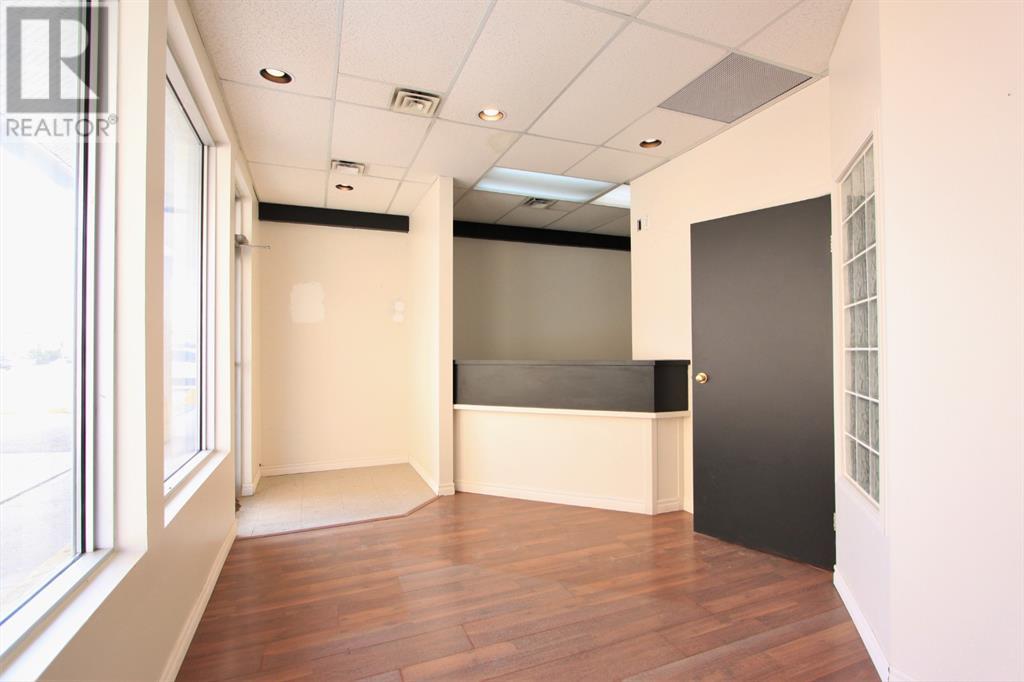 Photo 3 of 124 4402 52 Avenue, Lloydminster AB