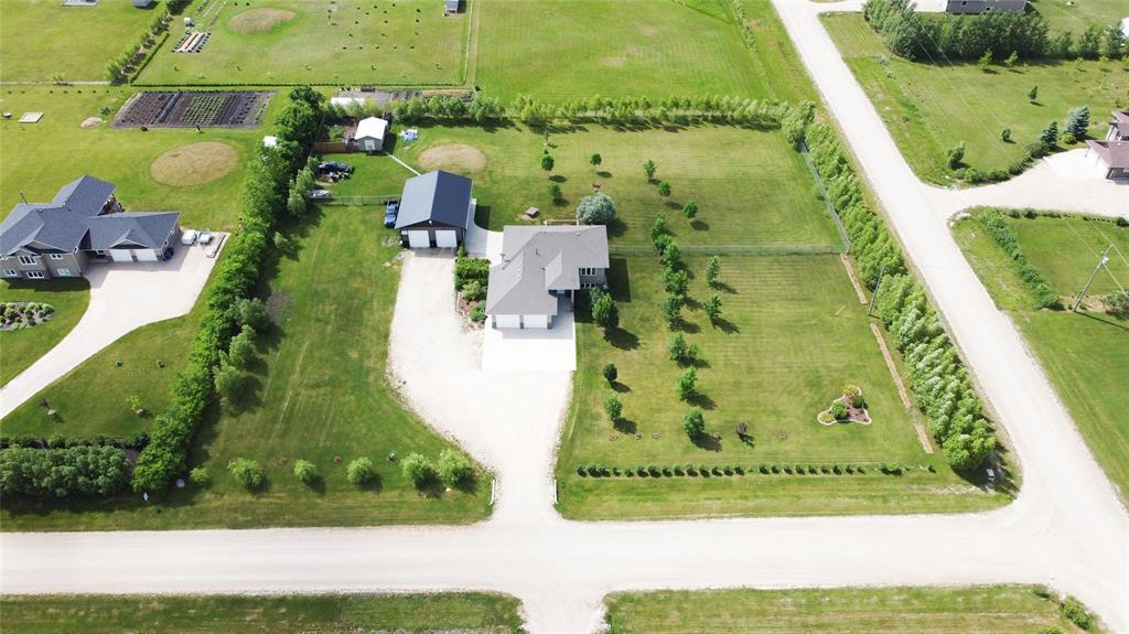 Photo 6 of 20 Pauls Lane E, Mitchell MB