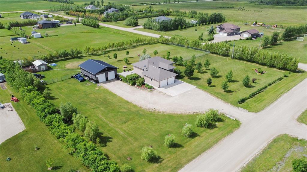 Photo 14 of 20 Pauls Lane E, Mitchell MB
