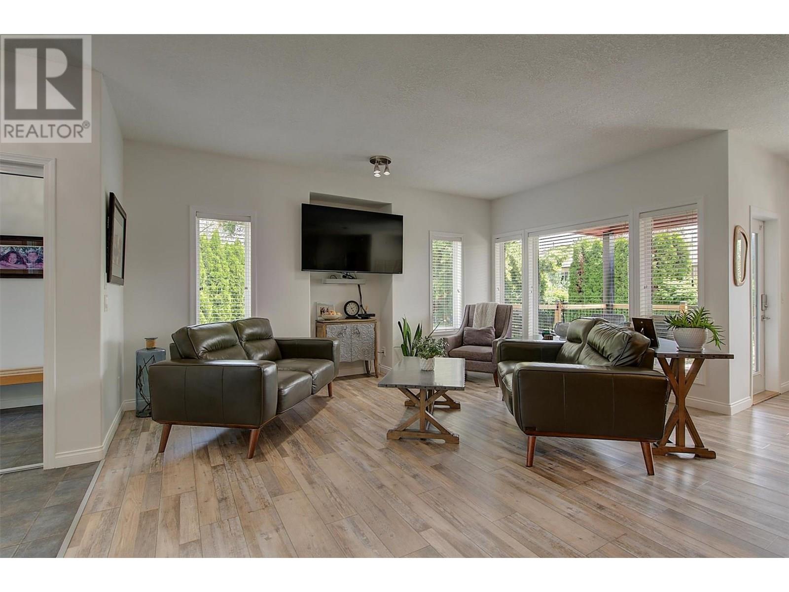  575 Galbraith Court, Kelowna