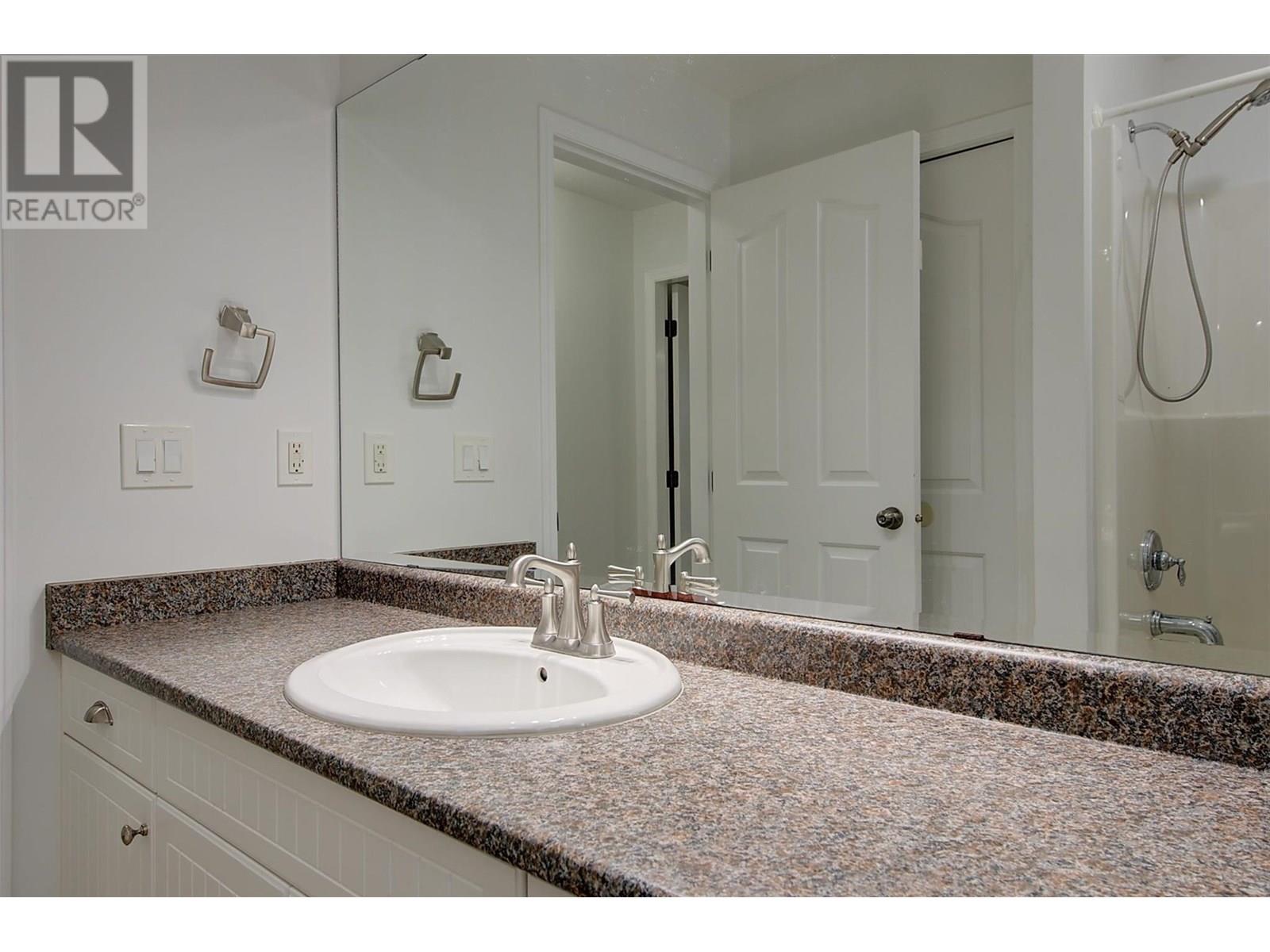  575 Galbraith Court, Kelowna