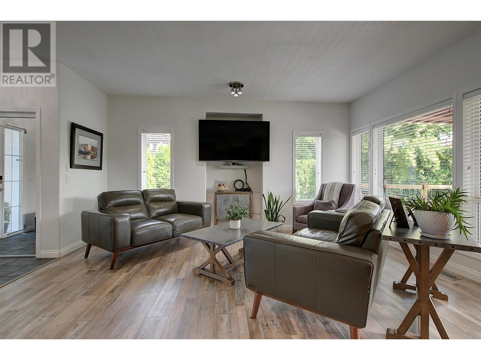  575 Galbraith Court, Kelowna