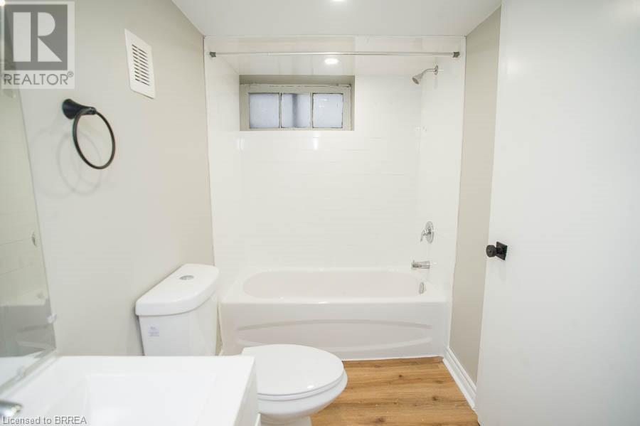 Photo 12 of 133 Park Row N Unit Bsmt, Hamilton ON