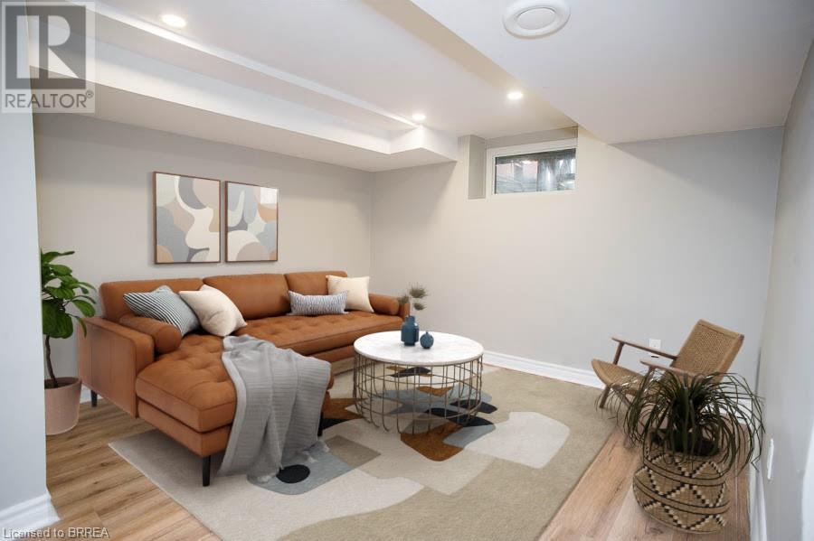 Photo 7 of 133 Park Row N Unit Bsmt, Hamilton ON