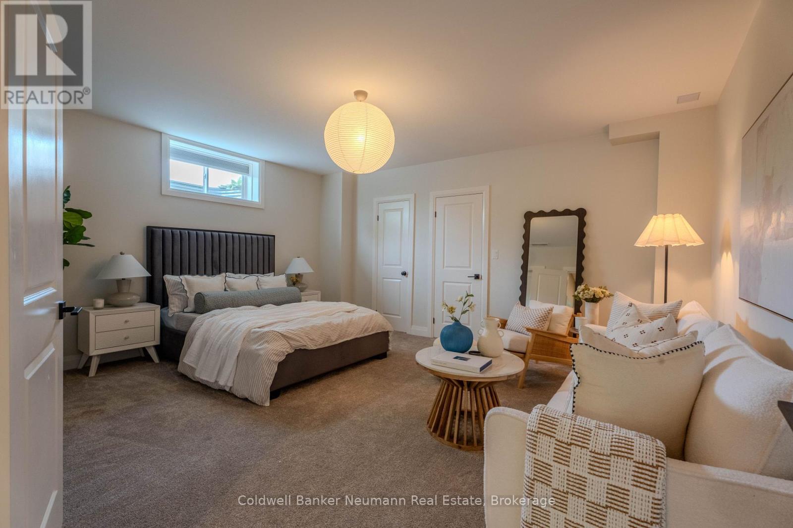 Photo 37 of 22 Hilltop Road, Guelph ON