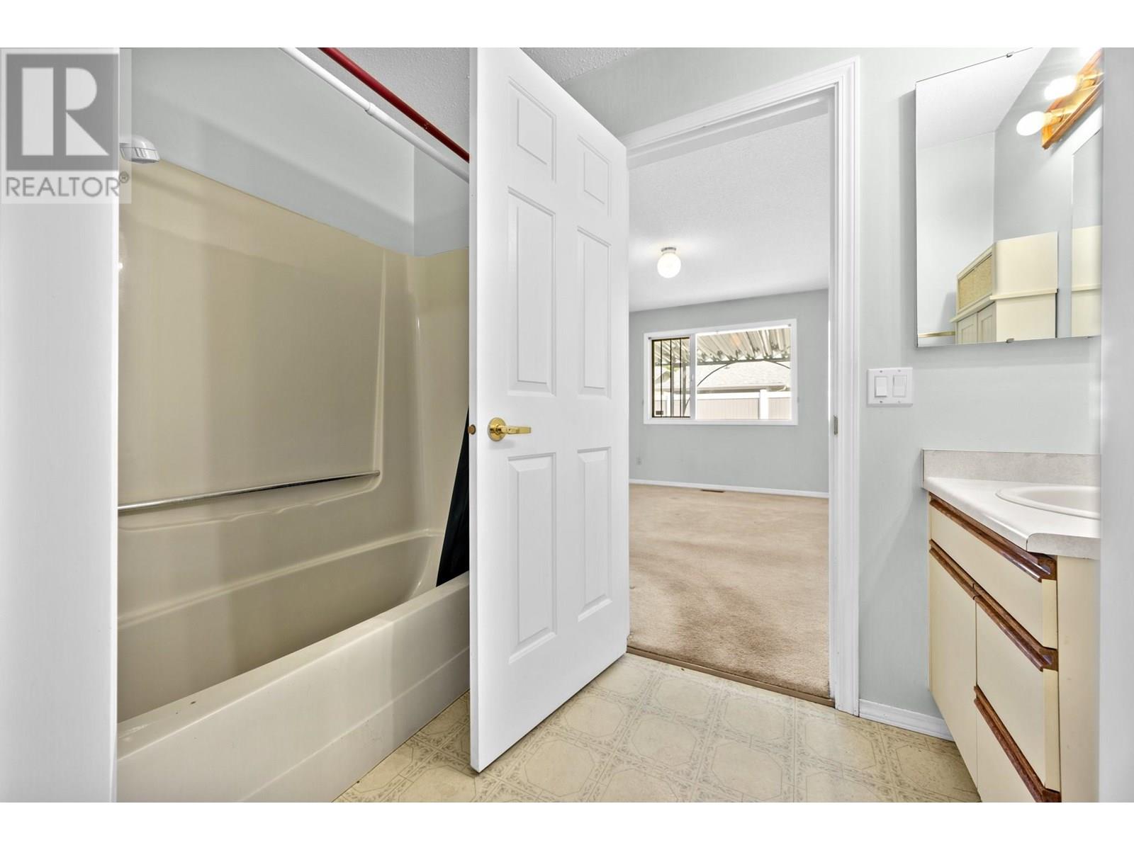 55 3900 27 Avenue, Vernon