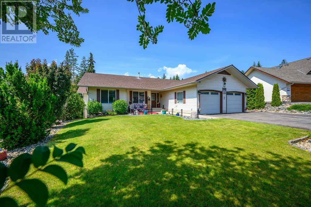 Photo 1 of 2784 Golf Course Drive, Blind Bay BC