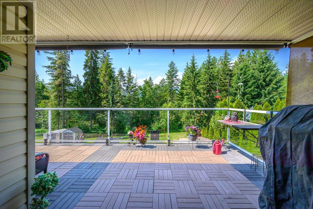 Photo 14 of 2784 Golf Course Drive, Blind Bay BC