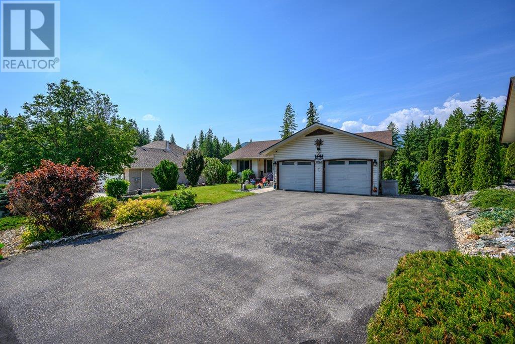 Photo 5 of 2784 Golf Course Drive, Blind Bay BC