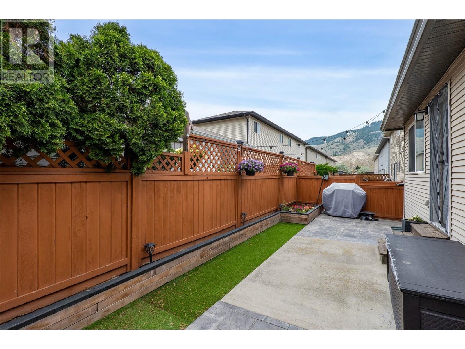 #27 5200 DALLAS DRIVE - Image 11