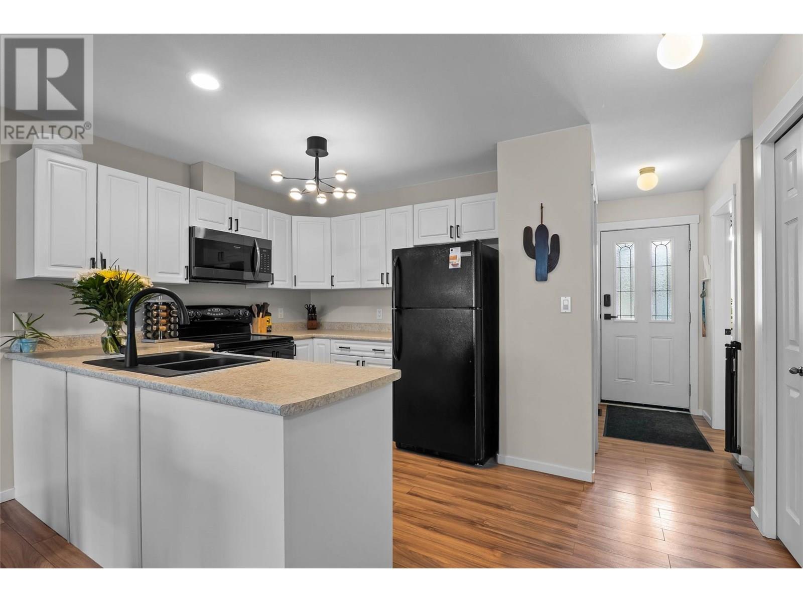 #27 5200 DALLAS DRIVE - Image 6