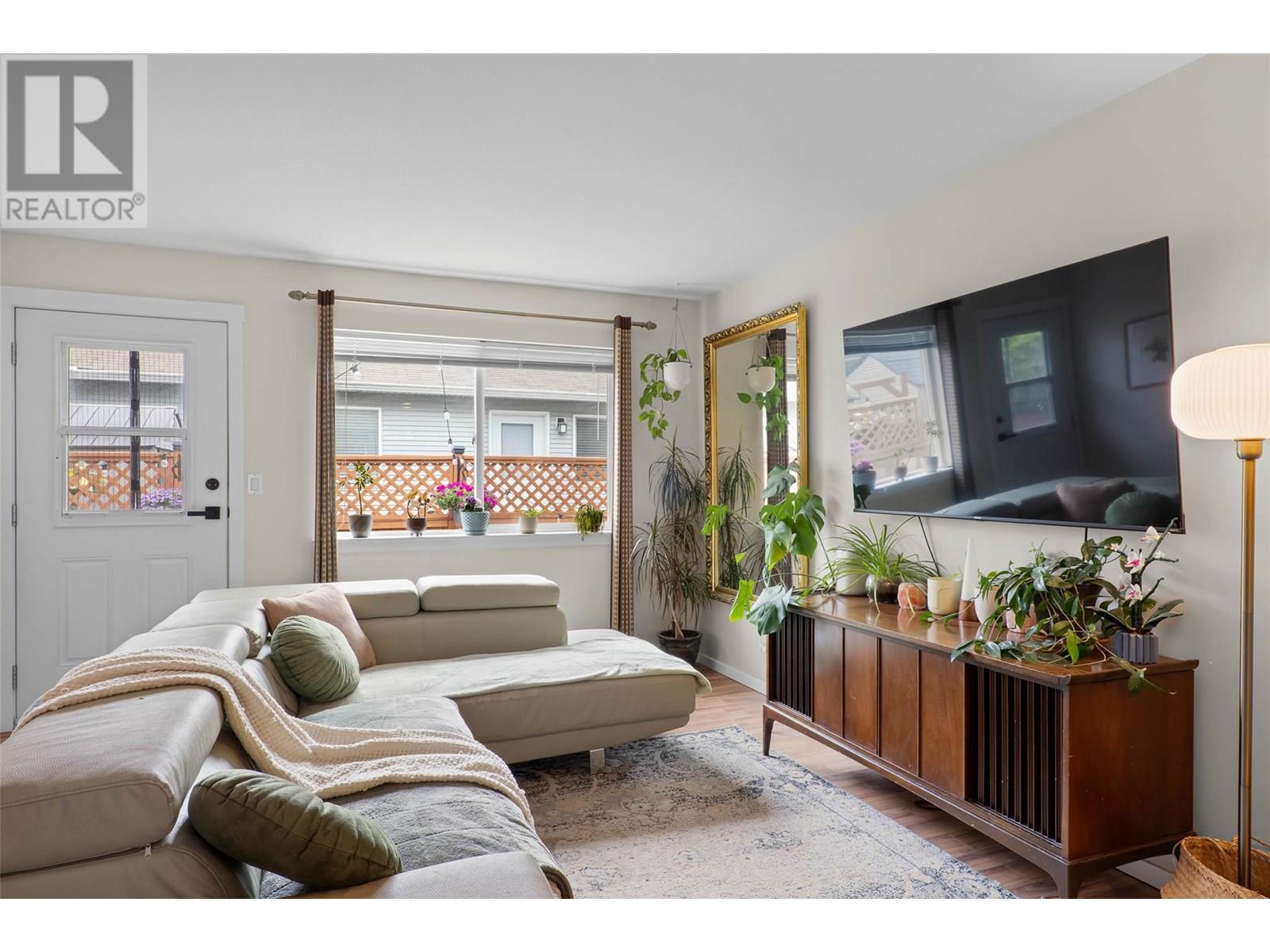 #27 5200 DALLAS DRIVE - Image 8