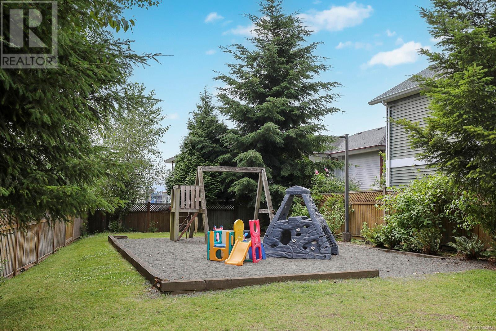 123 170 Centennial Dr, Courtenay