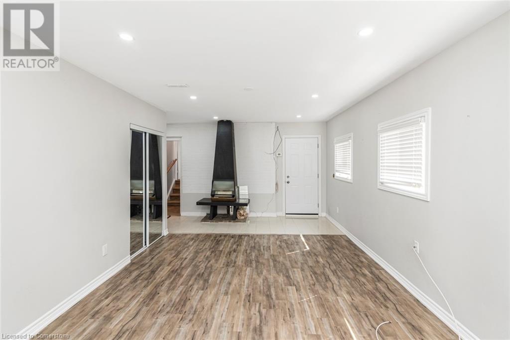 Photo 20 of 2278 Mount Forest Drive, Burlington ON
