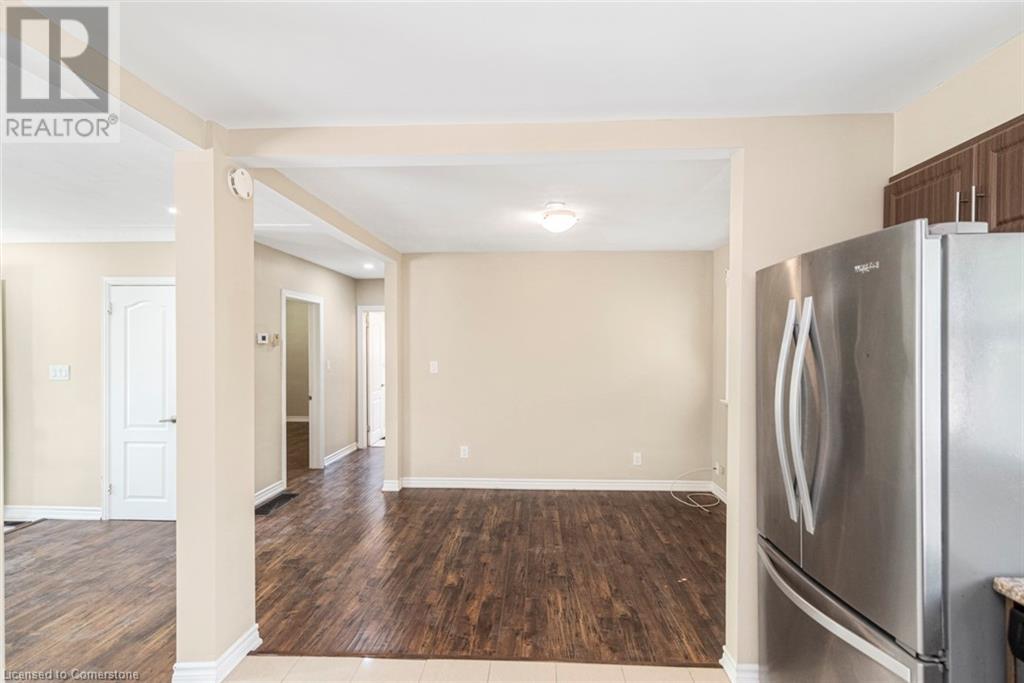 Photo 11 of 2278 Mount Forest Drive, Burlington ON