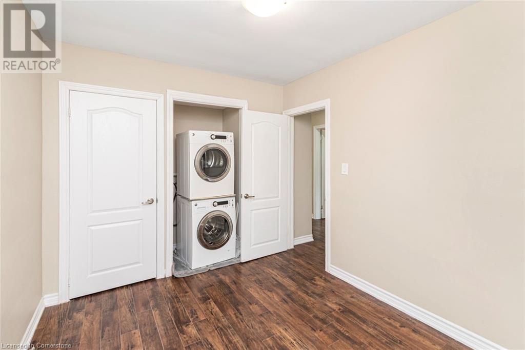 Photo 26 of 2278 Mount Forest Drive, Burlington ON
