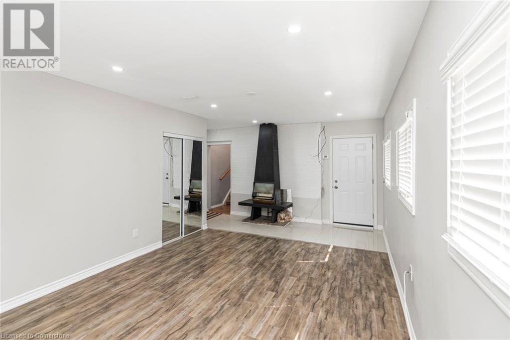 Photo 19 of 2278 Mount Forest Drive, Burlington ON