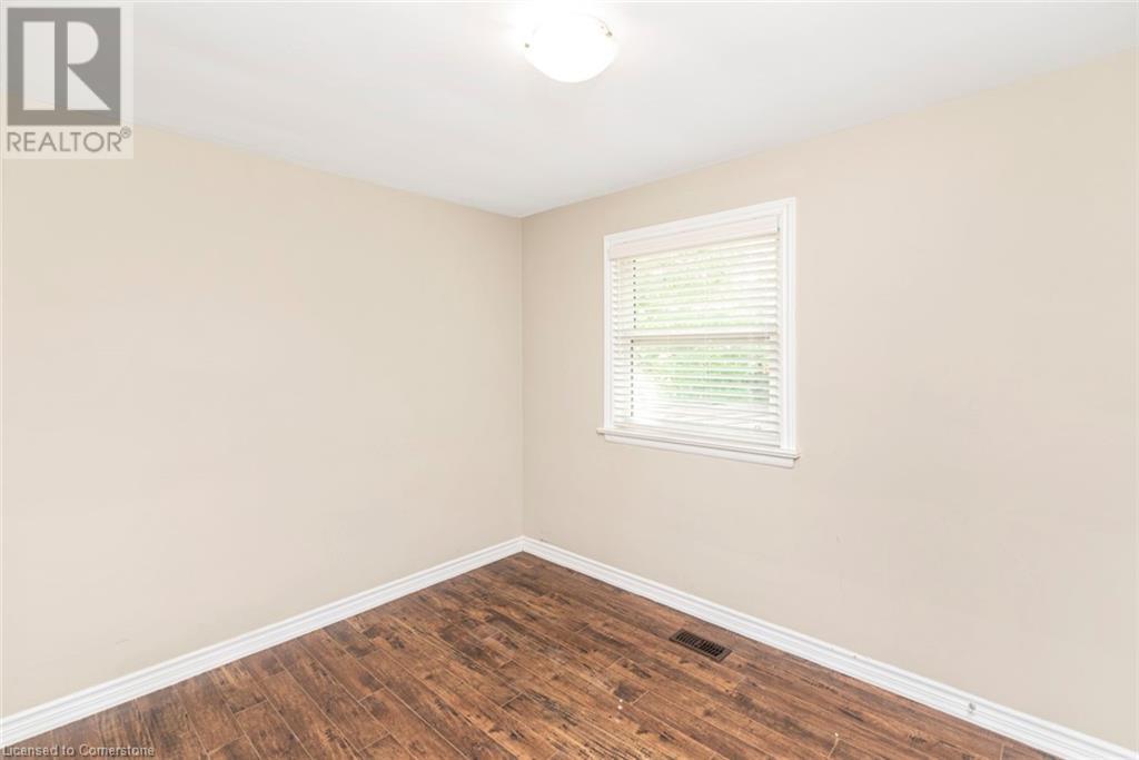 Photo 28 of 2278 Mount Forest Drive, Burlington ON