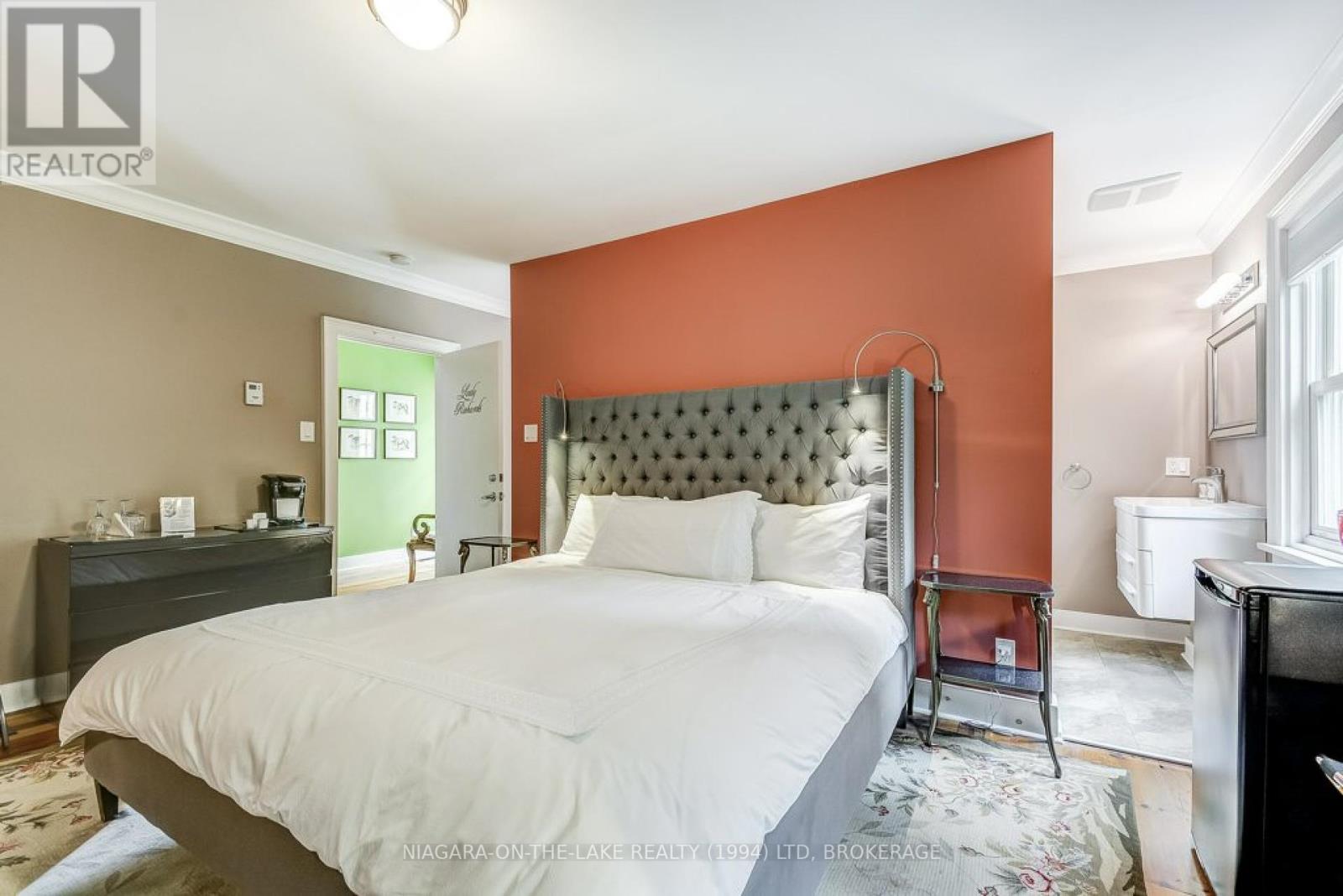Photo 14 of 28 Prideaux Street, Niagaraonthelake ON