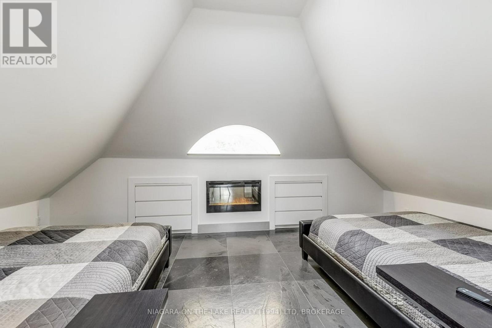 Photo 7 of 28 Prideaux Street, Niagaraonthelake ON