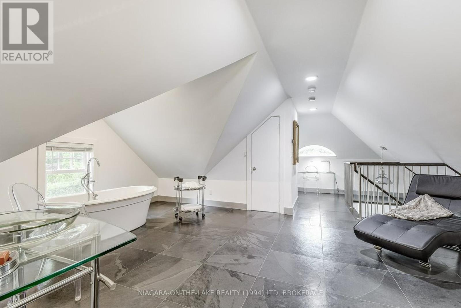 Photo 33 of 28 Prideaux Street, Niagaraonthelake ON