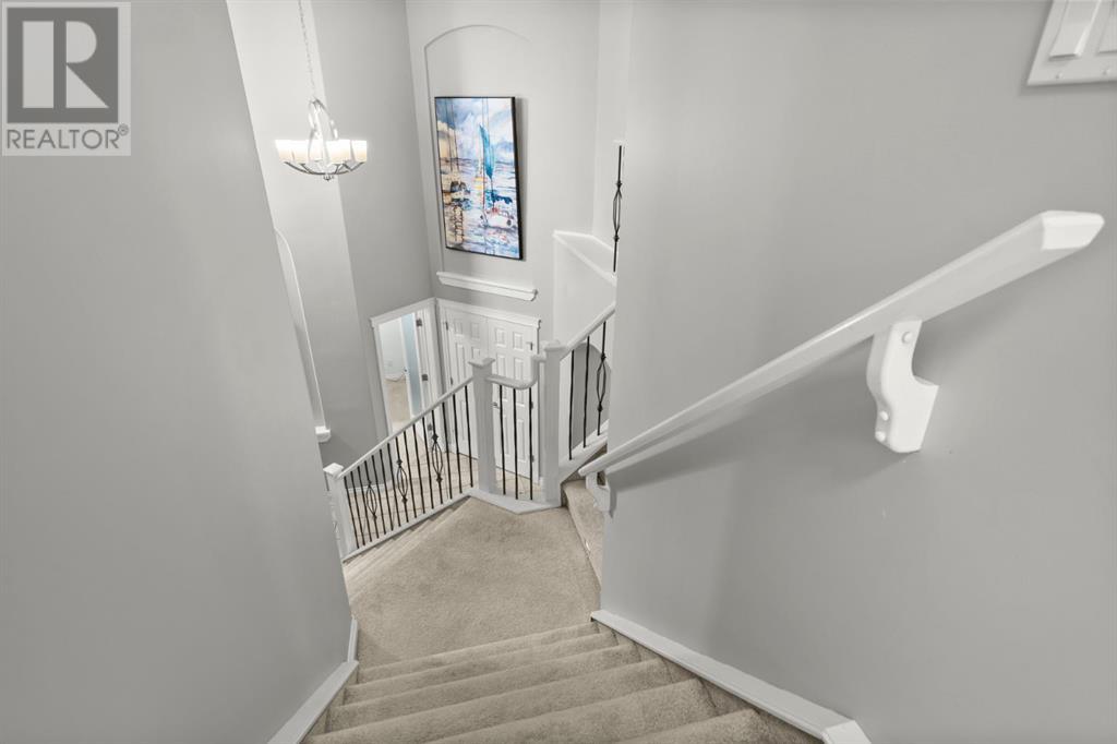 Single Family House for Sale in  Cougar Plateau Circle SW Cougar Ridge Calgary 