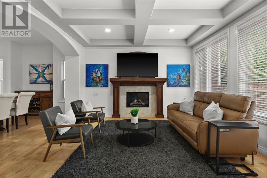 111 Cougar Plateau Circle SW, Calgary, Alberta