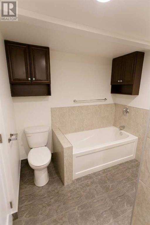 Single Family House for Sale in    Avenue NW Sunnyside Calgary 