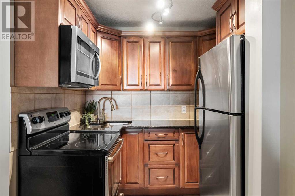 Single Family House for Sale in    Avenue SW Altadore Calgary 