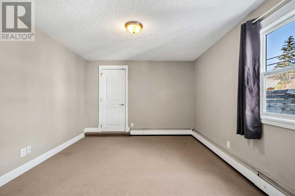 Single Family House for Sale in    Avenue SW Altadore Calgary 