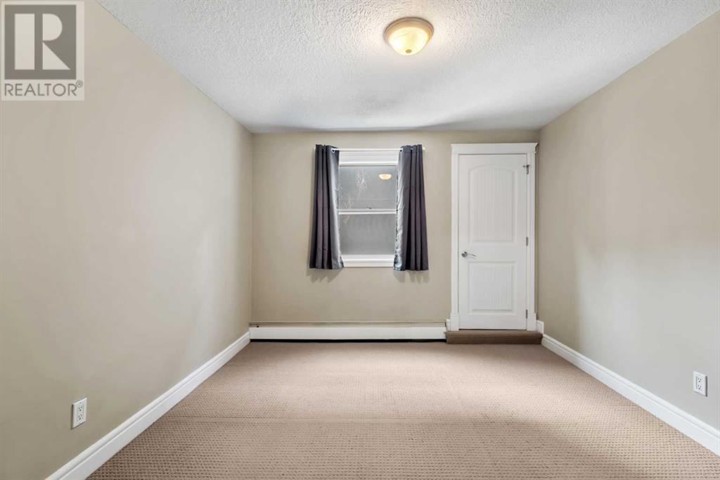 Single Family House for Sale in    Avenue SW Altadore Calgary 