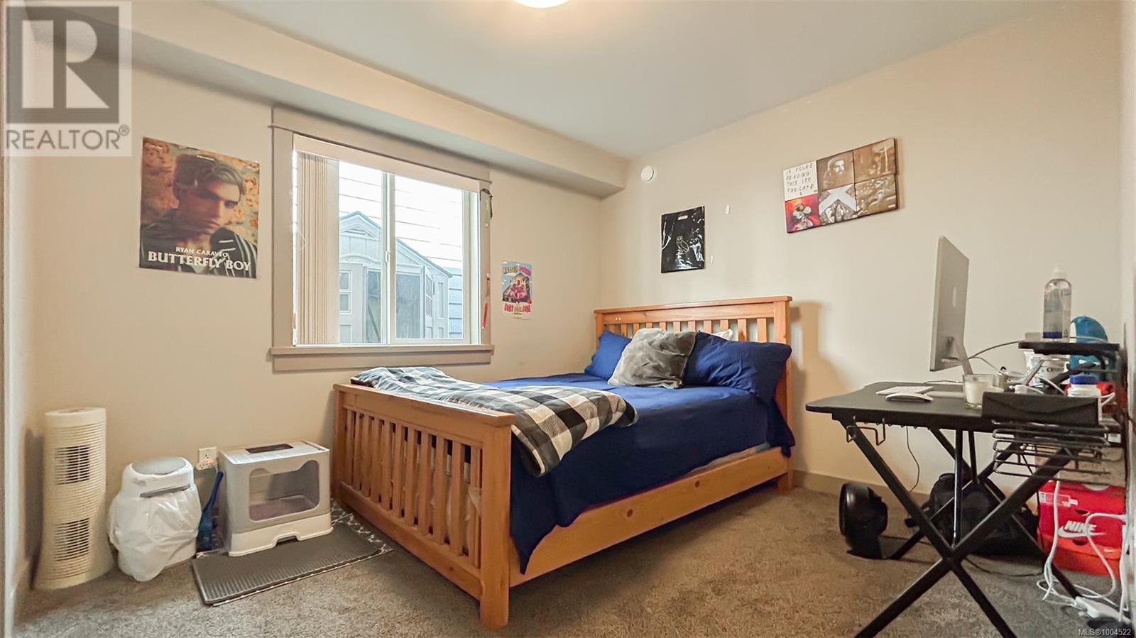 8 Massey Pl, View Royal