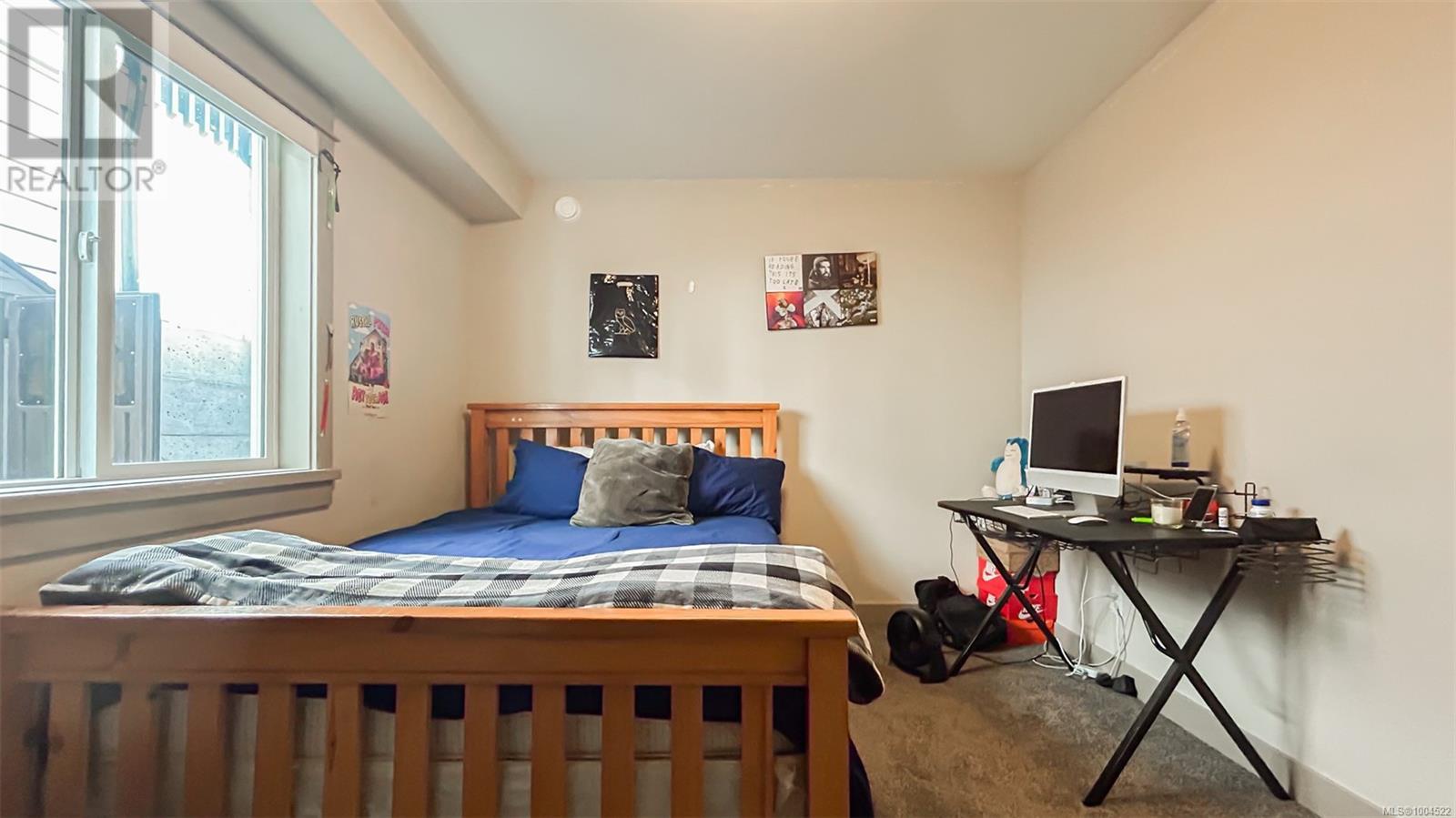 8 Massey Pl, View Royal
