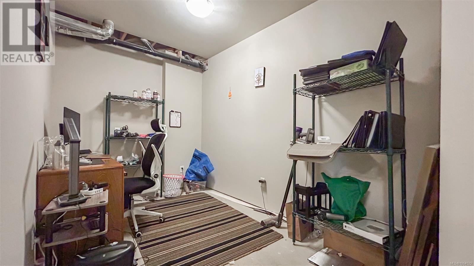 8 Massey Pl, View Royal