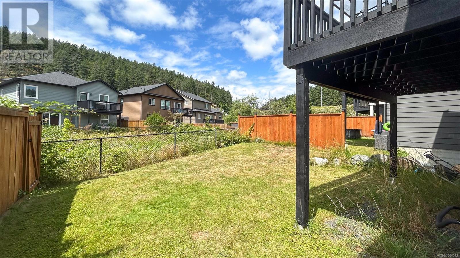 8 Massey Pl, View Royal