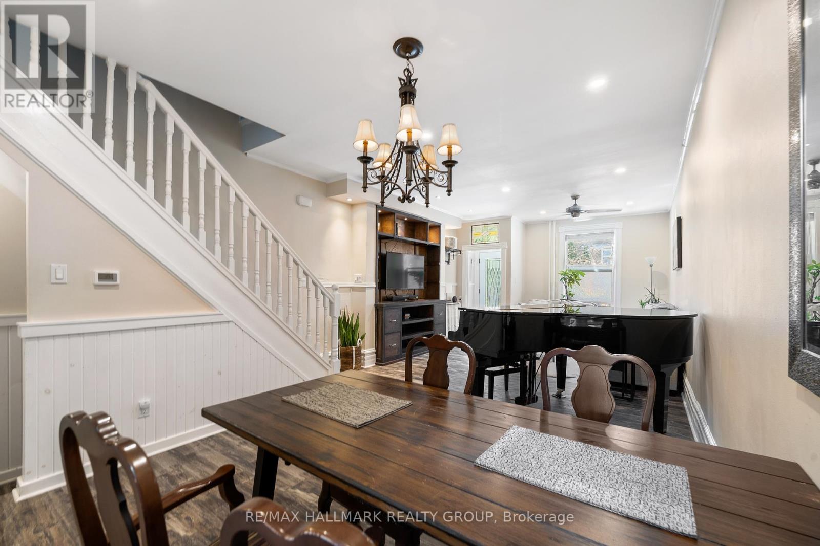 Photo 17 of 181 Guigues Avenue, Ottawa ON