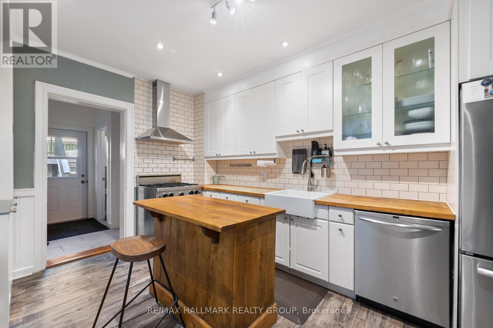 Photo 13 of 181 Guigues Avenue, Ottawa ON