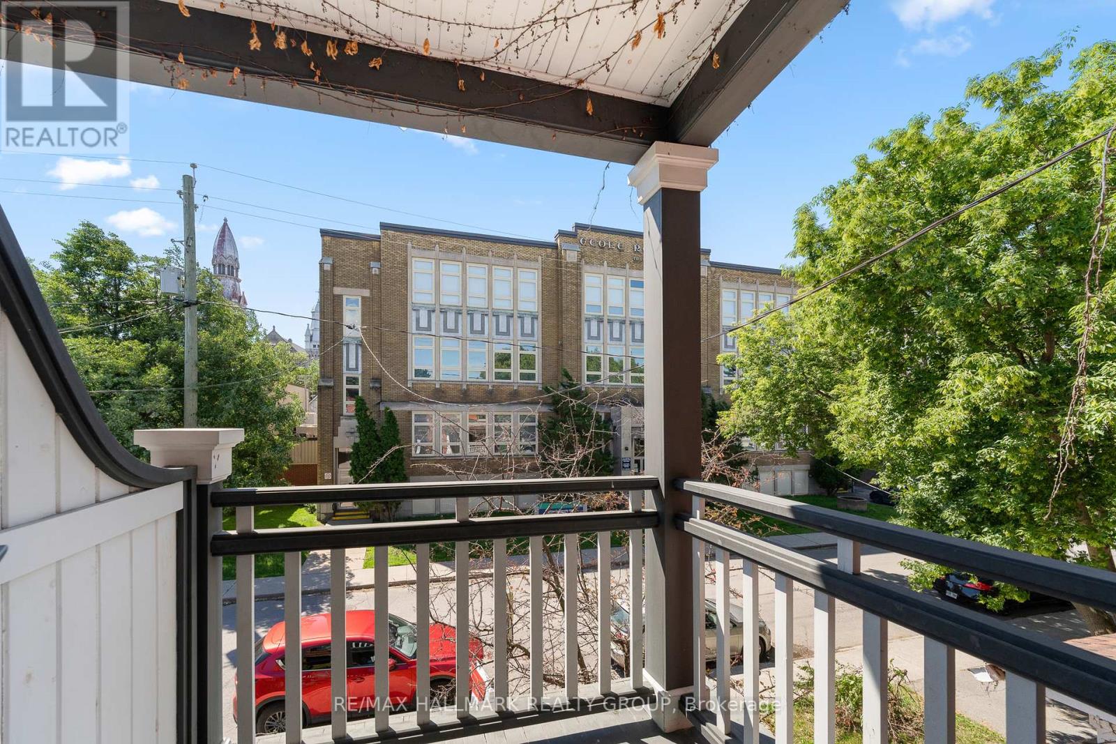 Photo 18 of 181 Guigues Avenue, Ottawa ON