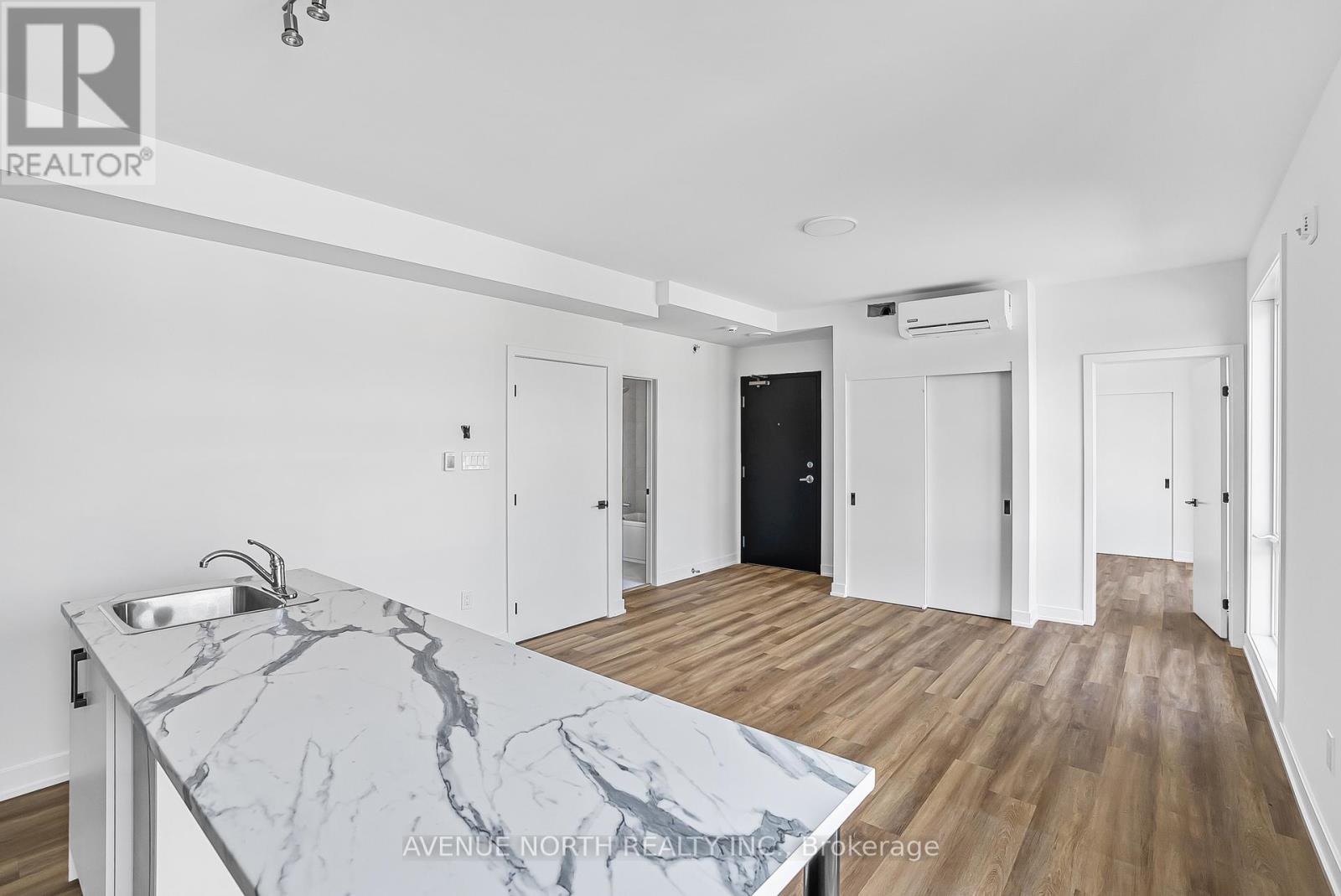 Photo 6 of 04 391 Dieppe Street, Ottawa ON
