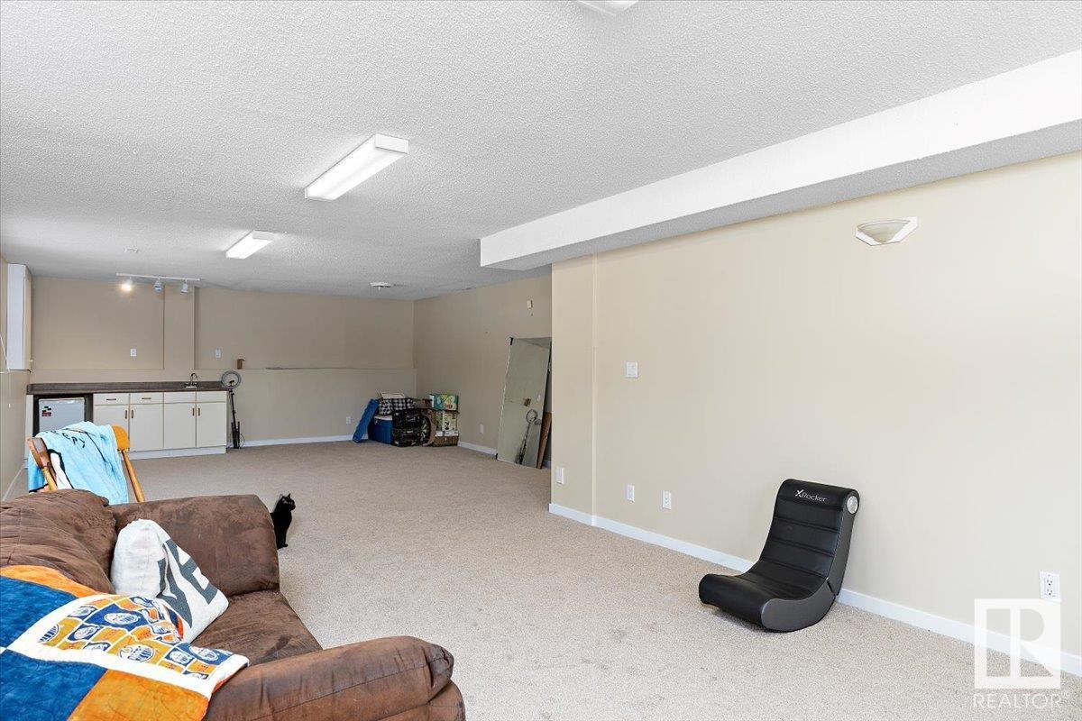 Photo 17 of 5116 58 Av, Tofield AB